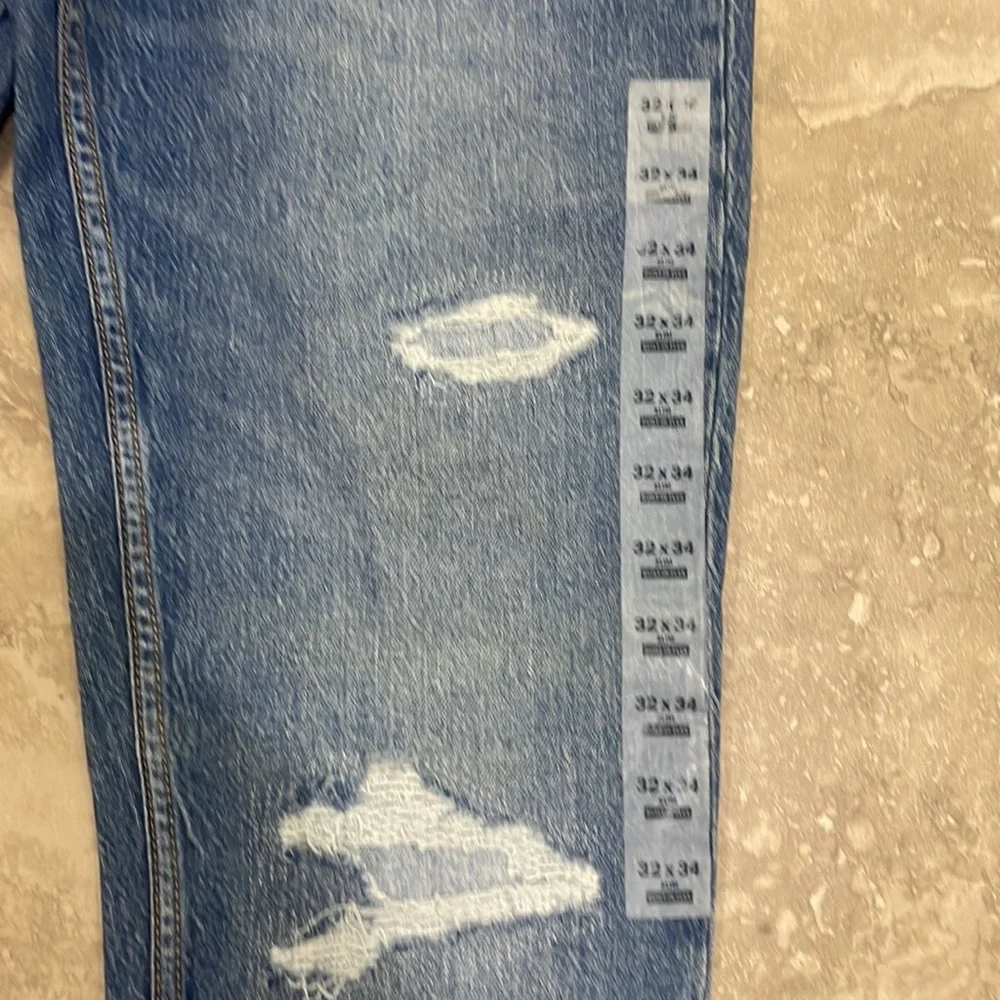 Old Navy Men’s Slim‎ Built-In Flex Rip-and-Repair Jeans Sz 32 x 34